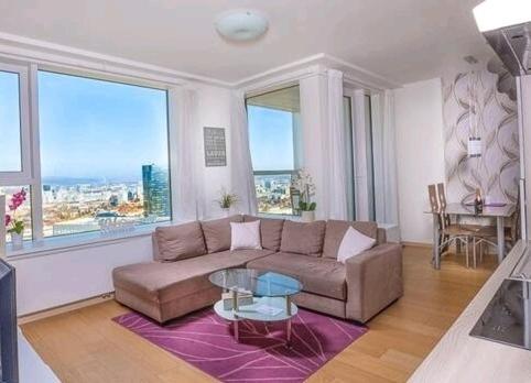 Panoramaview/31thfloor!/luxury/wifi/parking * Pozsony
