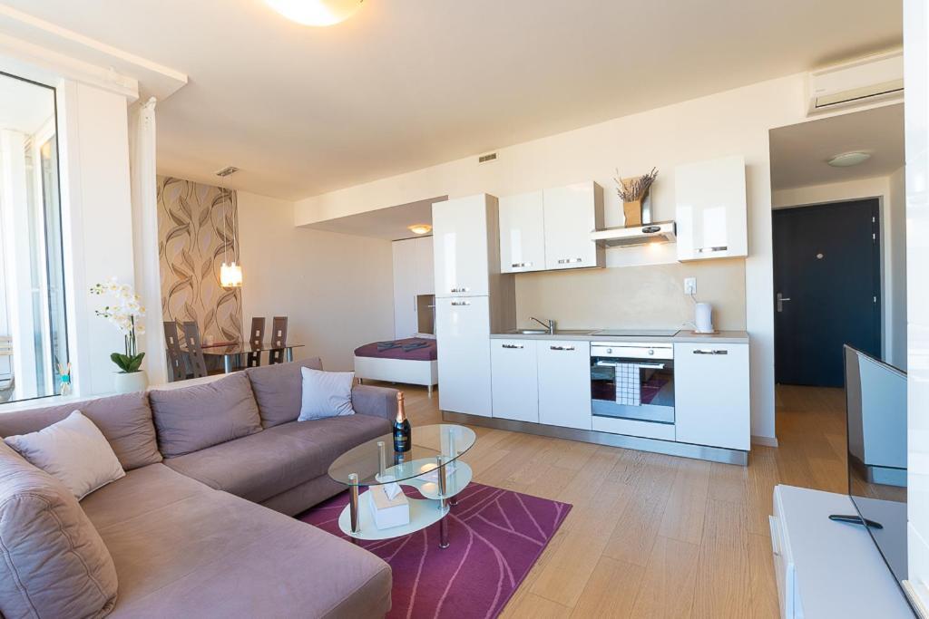 Apartman Panoramaview/31thfloor!/luxury/wifi/parking